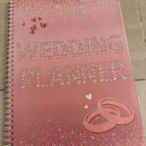 The Wedding Planner's Notebook: Essential Organizer for Brides & Event Pros